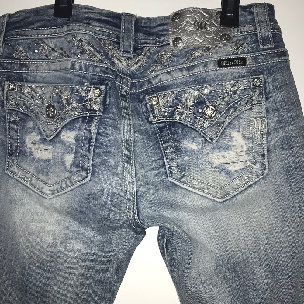 Miss me jeans, gorgeous!